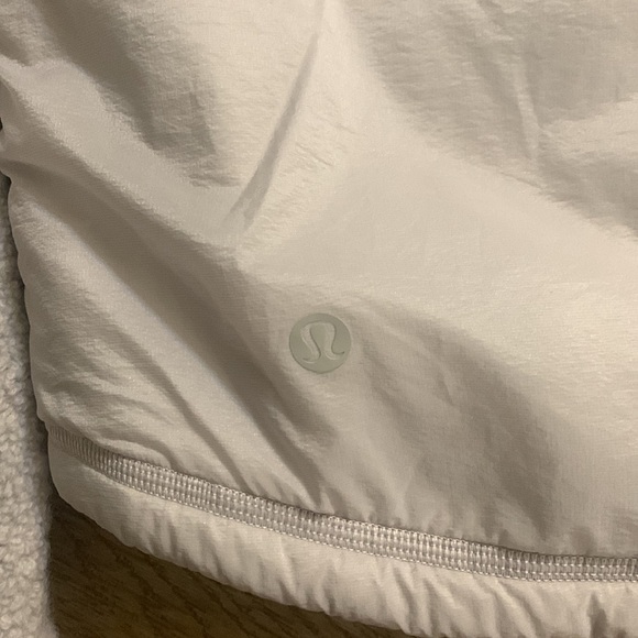 Lululemon atlética jacket - Picture 3 of 4